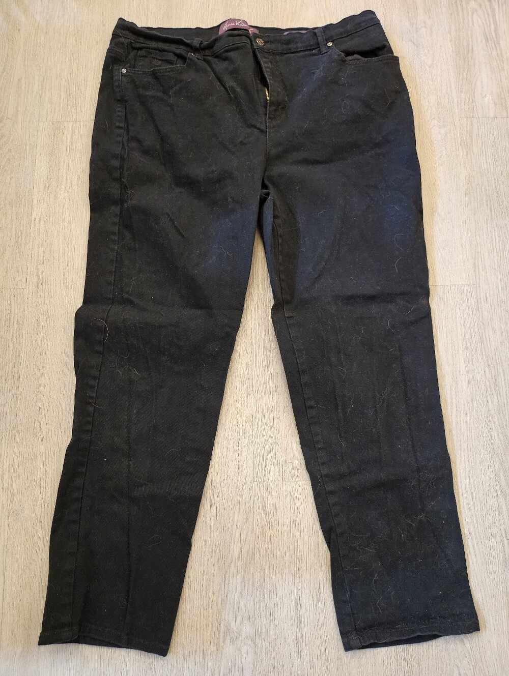 18- Gloria Vanderbilt- Classic Bootcut Denim Jeans in Medium Blue